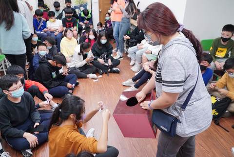 111學年耶誕摸彩（2021年12月） 第36張