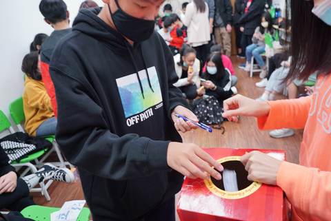 111學年耶誕摸彩（2021年12月） 第59張