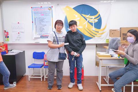 111學年耶誕摸彩（2021年12月） 第98張