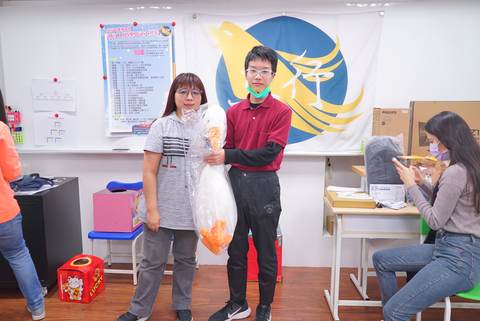 111學年耶誕摸彩（2021年12月） 第103張