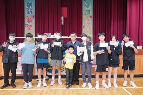 113學年耶誕摸彩（2023年12月） 第205張